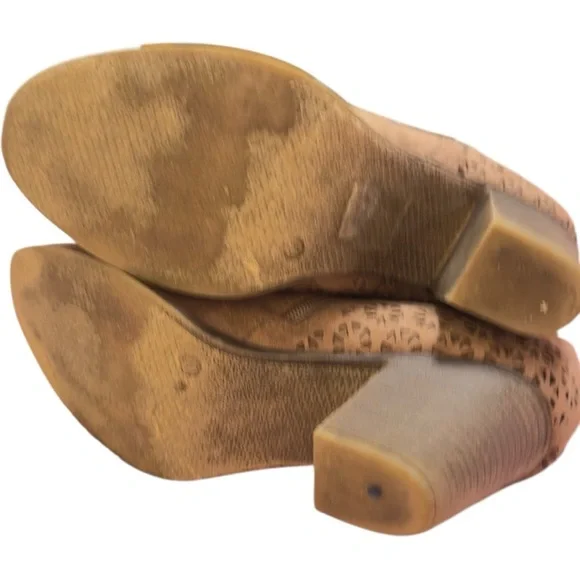 𝐏𝐈𝐄𝐑𝐑𝐄 𝐃𝐔𝐌𝐀𝐒 𝐇𝐄𝐄𝐋𝐄𝐃 𝐀𝐍𝐊𝐋𝐄 𝐁𝐎𝐎𝐓𝐒 - Picture 7 of 8